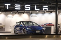 Роботакси Tesla представят в Голливуде